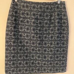 Brooks Brothers skirt in a navy blue with pattern. Knee length.